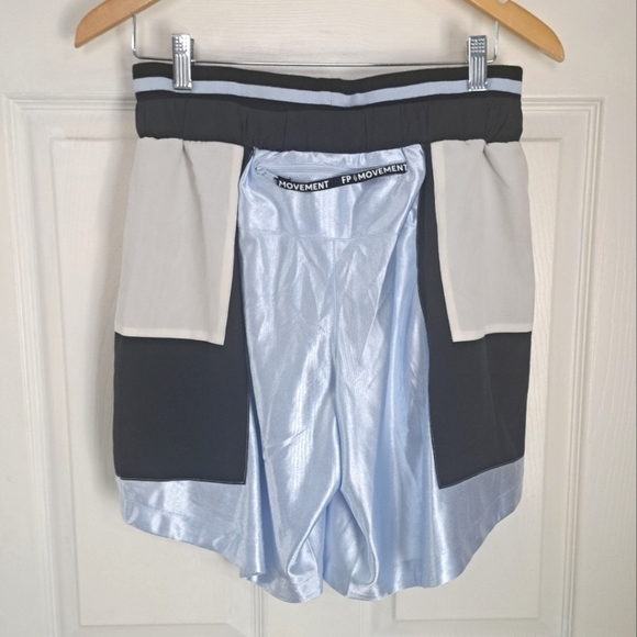 NEW FREE PEOPLE MOVEMENT DRAFT PICK SHORTS SIZE SMALL $98 - Picture 8 of 9